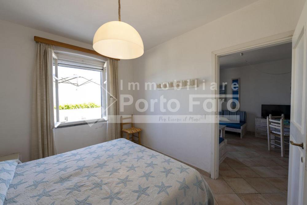2 Pineta - Ampio Quadrilocale Sulla Spiaggia Di Porto Faro Palau Buitenkant foto